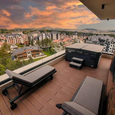 Aparthotel 21st Century Residence, & Wellness By Adora